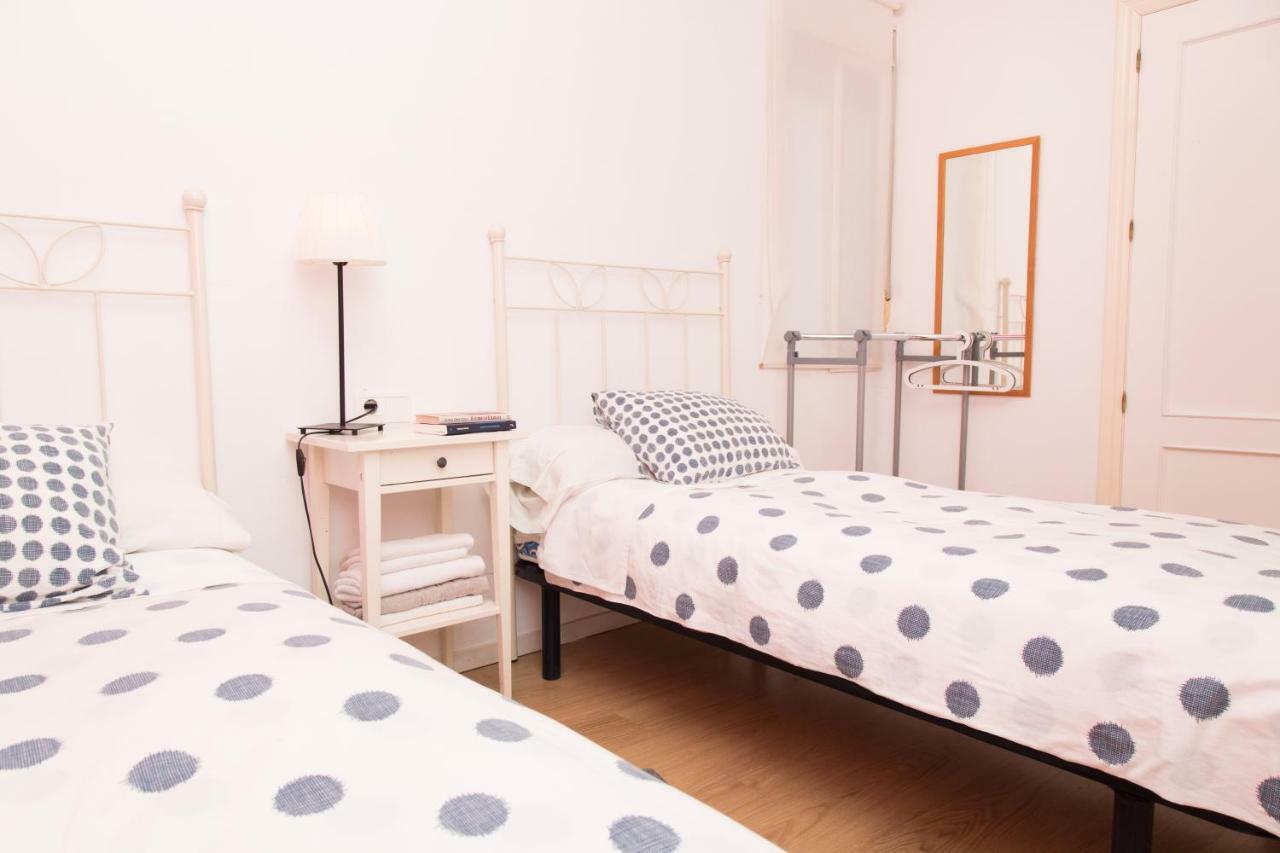 Hostal Five Gates Осуна Екстер'єр фото